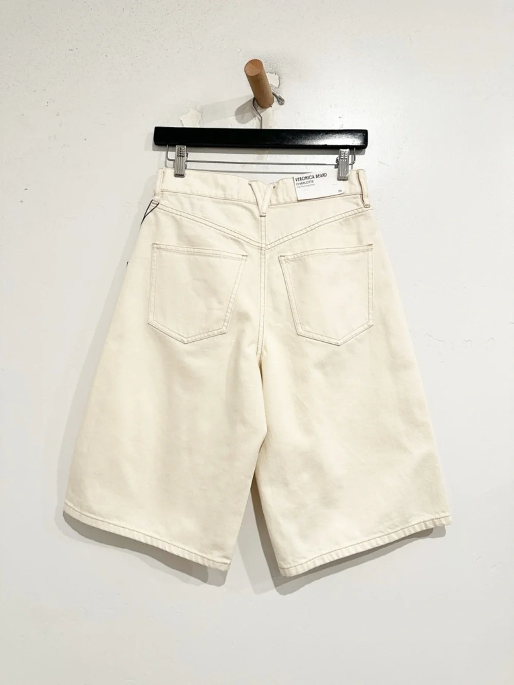 NWT‎ Veronica Beard Charlotte High Rise Long Short in Ecru Size 26